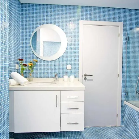 Believe In Dream Apart. Contemporaneo Com Piscina