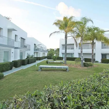 Apartment Believe In Dream Contemporaneo Com Piscina