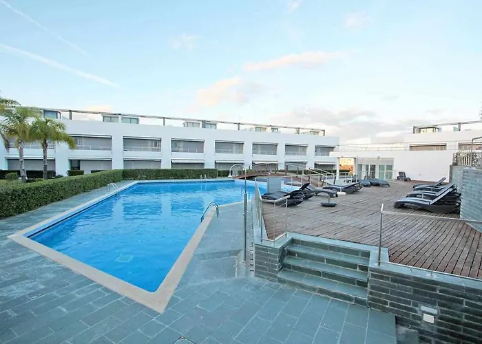 Believe In Dream Apart. Contemporaneo Com Piscina * Tavira