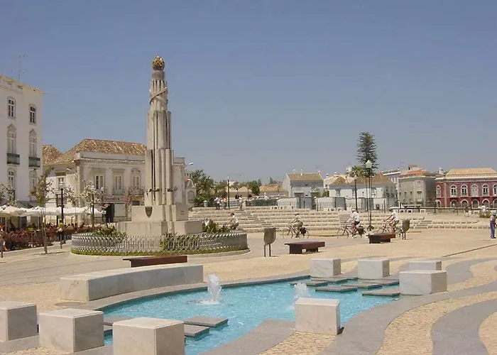 Believe In Dream Apart. Contemporaneo Com Piscina Tavira