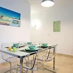 Believe In Dream Apart. Contemporaneo Com Piscina