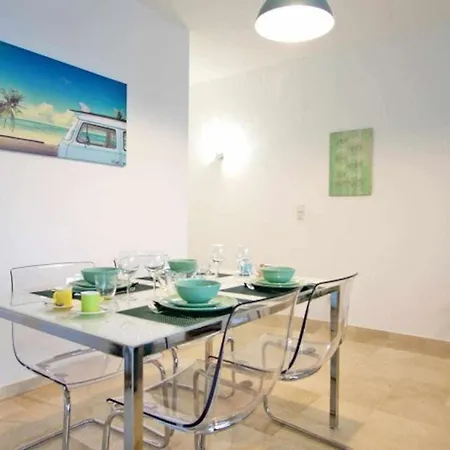 Believe In Dream Apart. Contemporaneo Com Piscina
